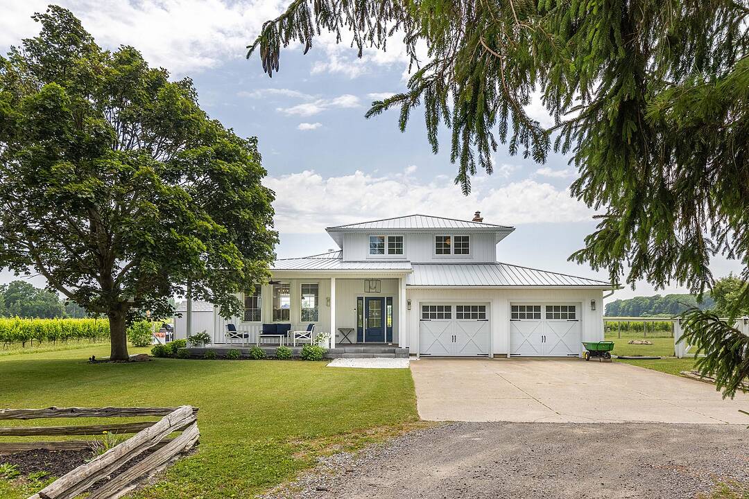 1219 Lakeshore Rd, Niagara-on-the-Lake, Ontario