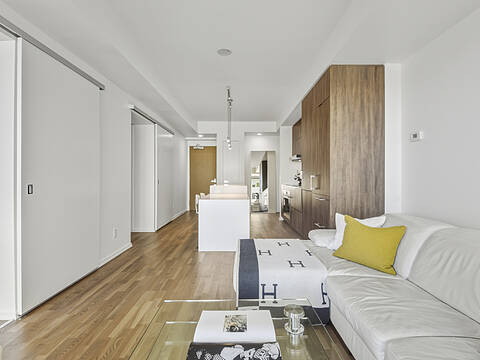 1 Bloor St E #2712, Toronto