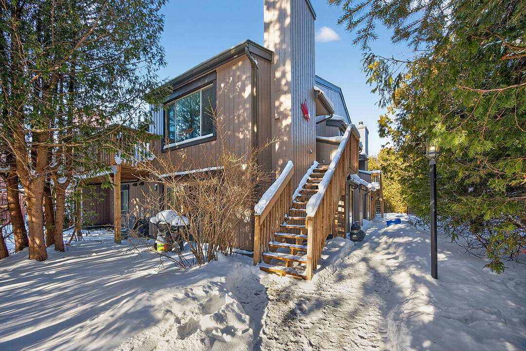 23 Dawson Drive #113, Collingwood, Ontario