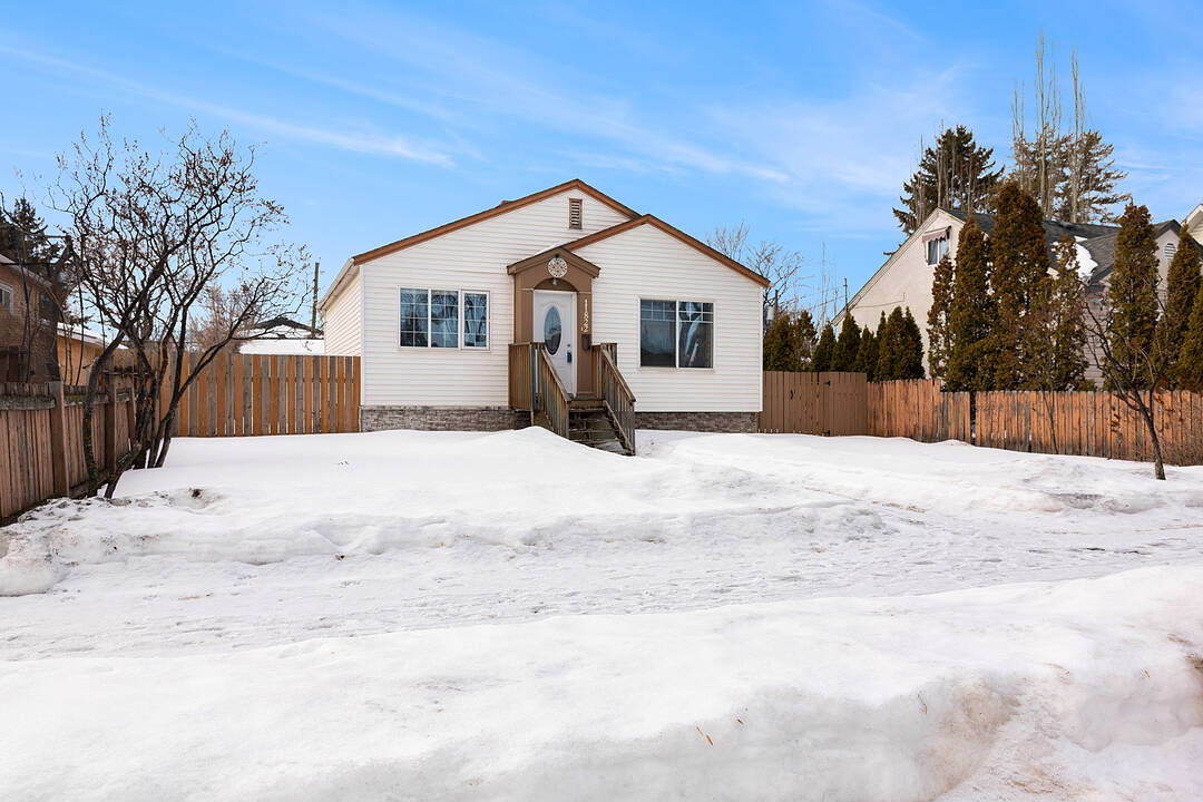 11822 125 Street, Edmonton, Alberta