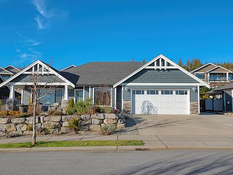 5537 Peregrine Crescent, Sechelt