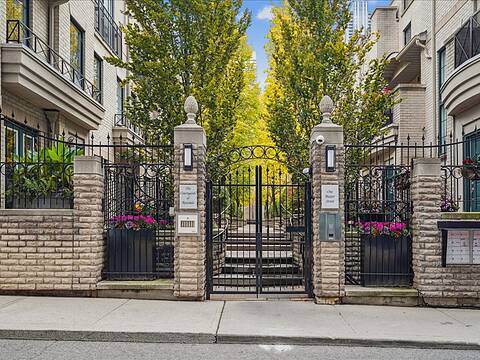 1 Baxter St #2, Toronto