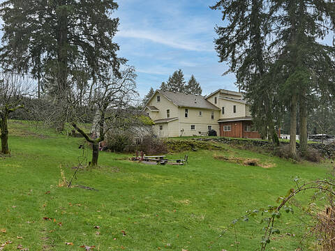 2035 Herd Road, Duncan