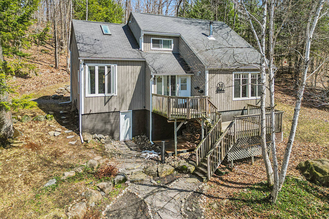 1037 Foreman Road, Muskoka Lakes, Ontario