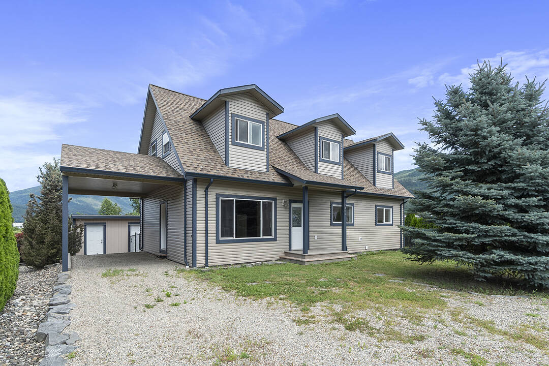 7281 46 Street NE, Salmon Arm, British Columbia