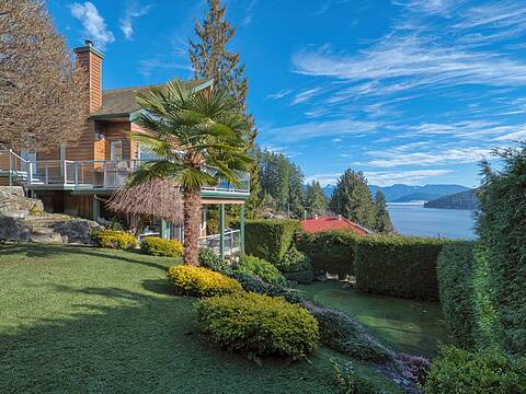 481 Central Avenue, Gibsons