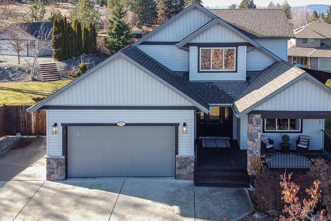 5074 Windsong Crescent, Kelowna, British Columbia