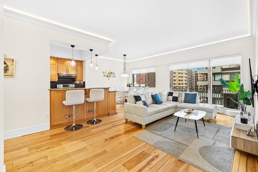 3455 Rue Drummond, Apt. PH4-804, Ville-Marie, Québec