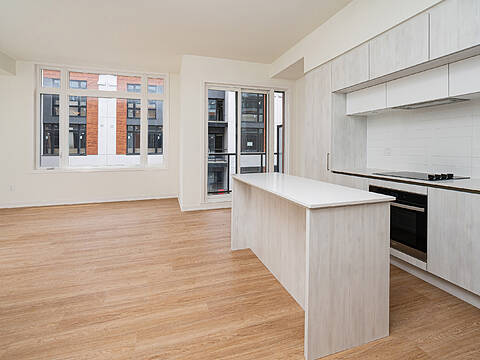 8 Steckley House Lane #207, Richmond Hill