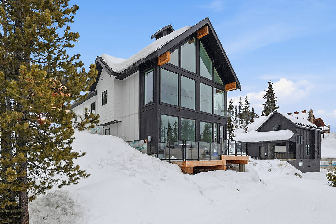12 Monashee Way, Big White, British Columbia