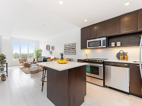 100 Harrison Garden Blvd #824, Toronto