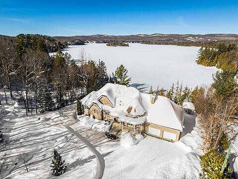 543 Rue Chartier, Entrelacs