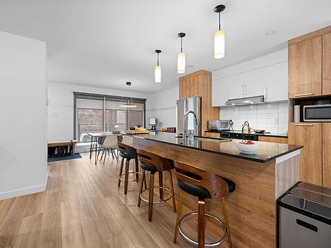 1095 Rue Raymond-Casgrain, La Cité