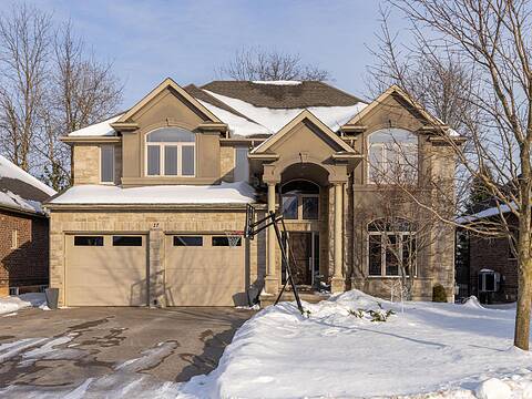 17 Rhodes Court, Fonthill