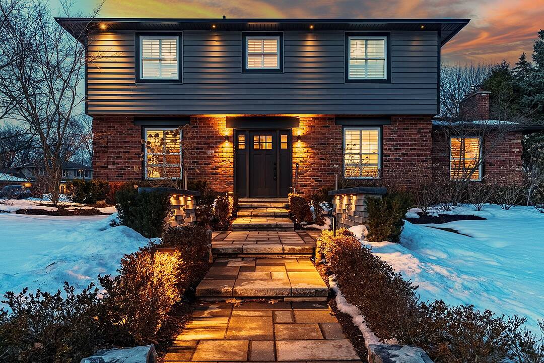 1905 Four Seasons Drive, Burlington, Ontario