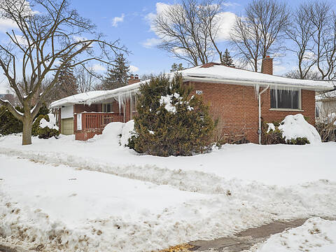 201 Fenn Ave, Toronto