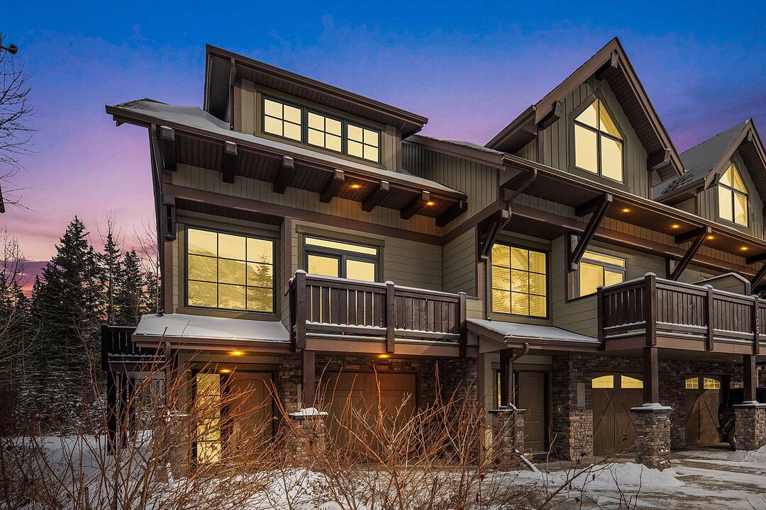 105 Rundle Drive #1, Canmore, Alberta
