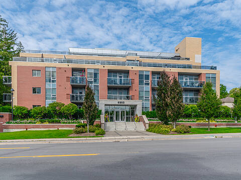 8302 Islington Ave #302, Vaughan