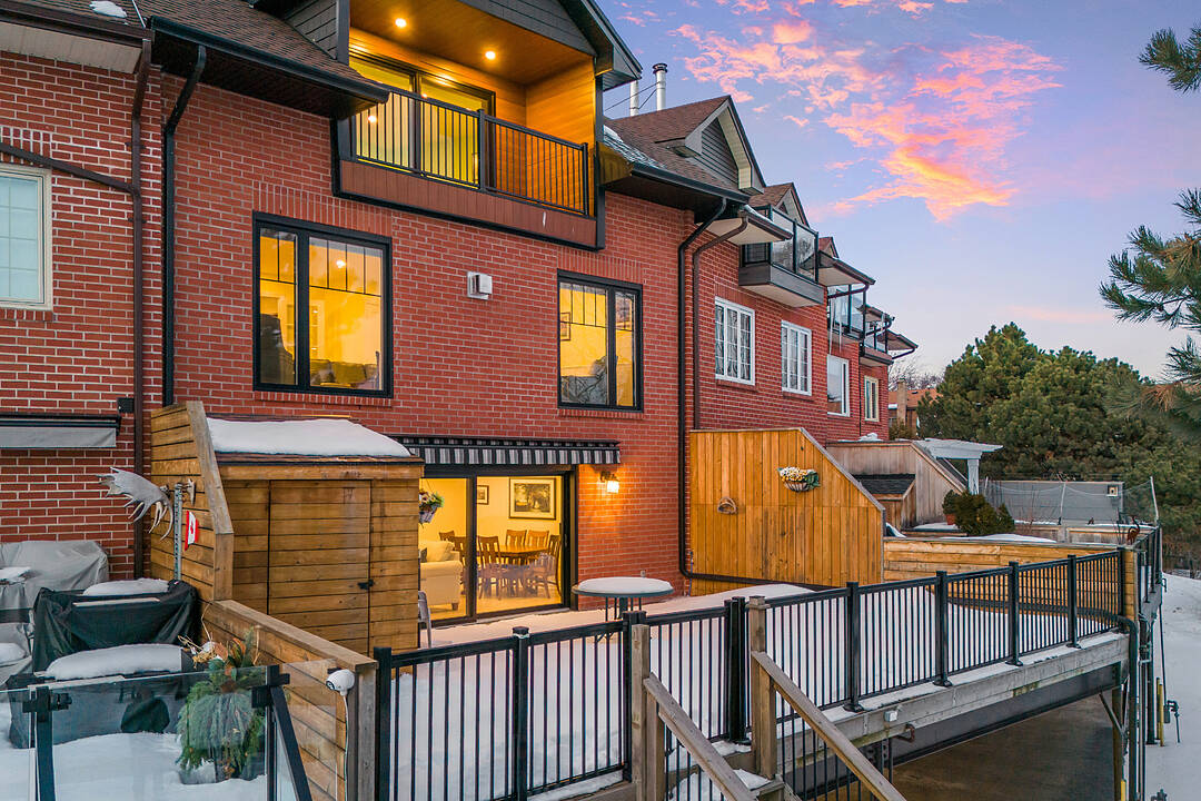 10 Southwind Terr, Oakville, Ontario