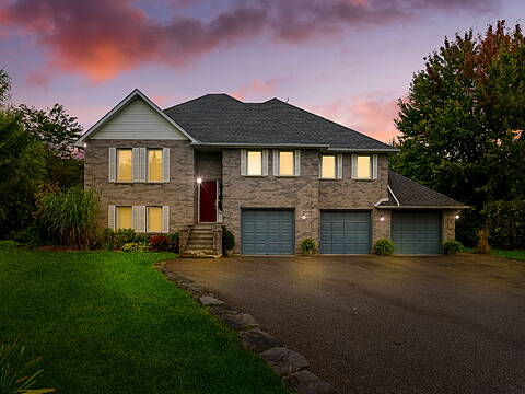 2091 Country Lane Crt, Milton