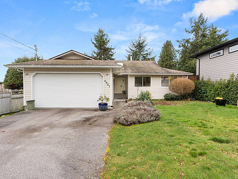 4967 Laurel Avenue, Sechelt