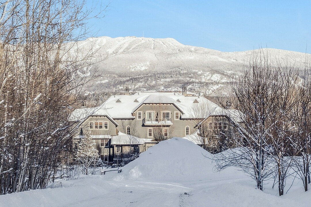270 Rue du Mont-Plaisant, Apt. 8, Mont-Tremblant, Québec