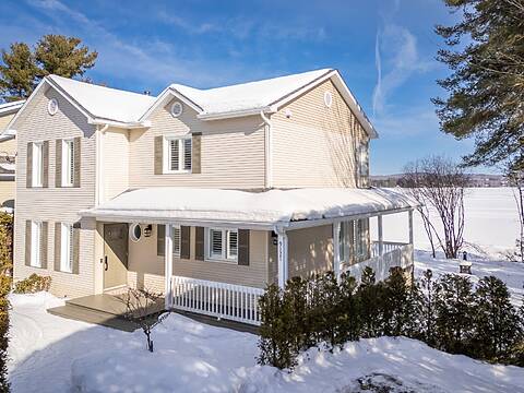 9127 Rue Saroy, Rock Forest / Saint-Élie / Deauville