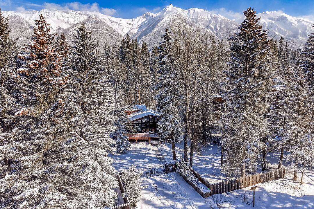 126 Elk Street, Harvie Heights, Alberta