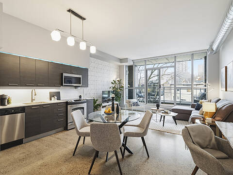 510 King St E #215, Toronto
