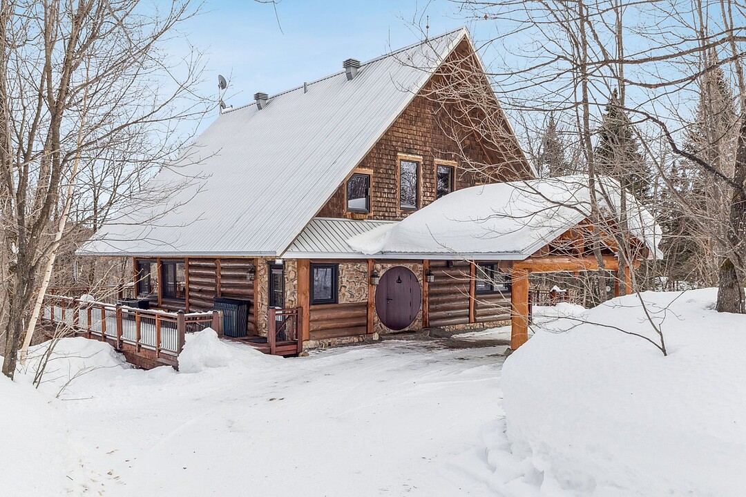 1022 Ch. des Pins, Sainte-Agathe-des-Monts, Québec
