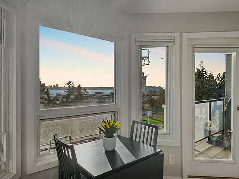 175 4th Street W #305, North Vancouver