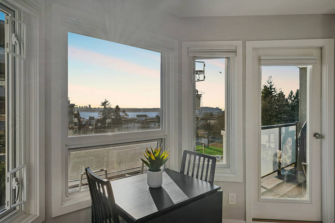 175 4th Street W #305, North Vancouver, British Columbia