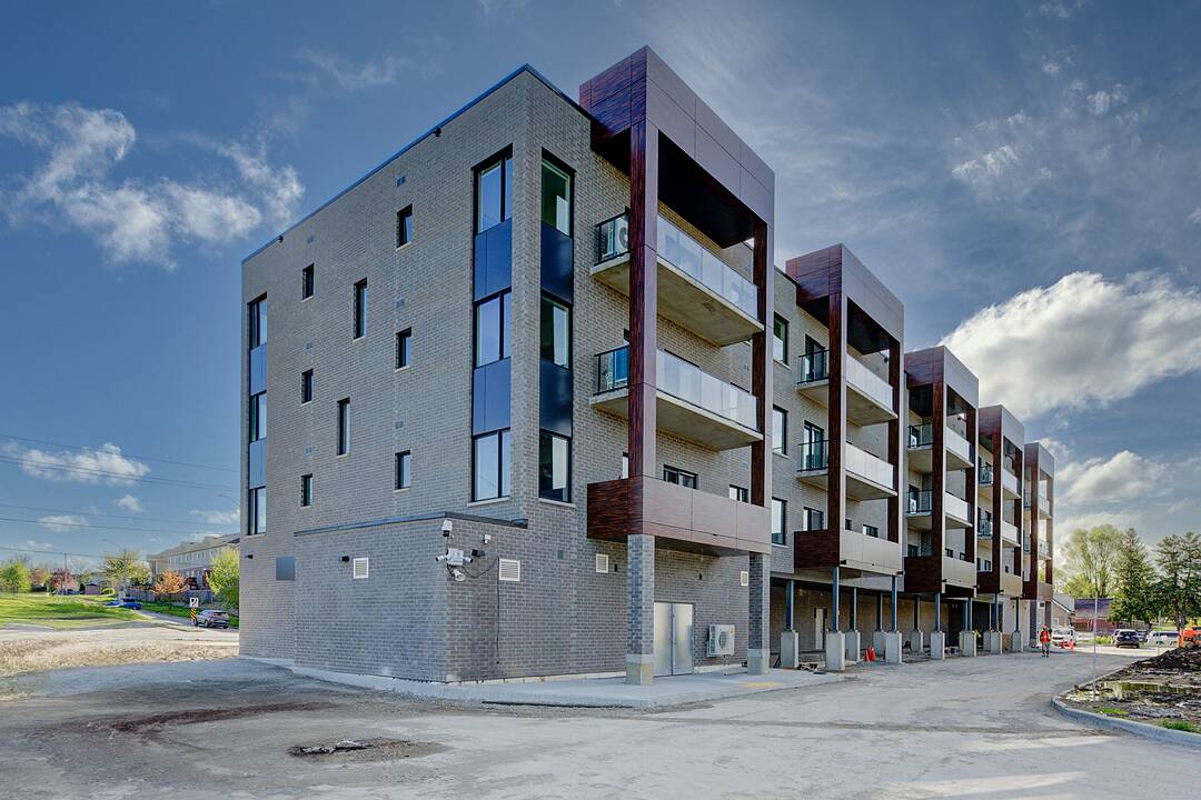 408 Dundas St S #302, Cambridge, Ontario