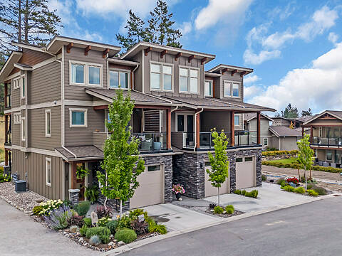 163-4000 Trails Place, Peachland