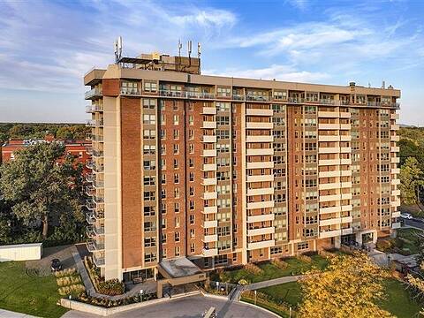 333 Rue Riverside, Apt. 1005, Saint-Lambert