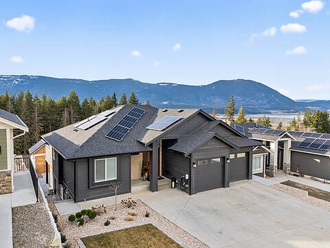 1621 9 Street SE, Salmon Arm