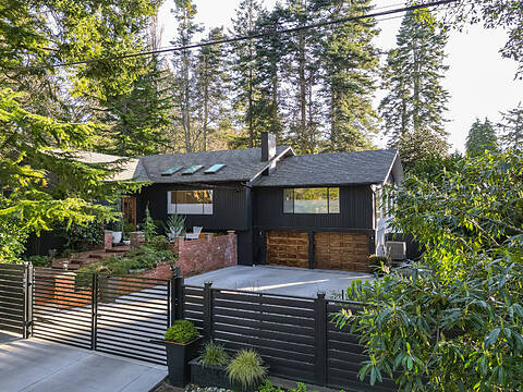 1941 Appleton Place, Saanich