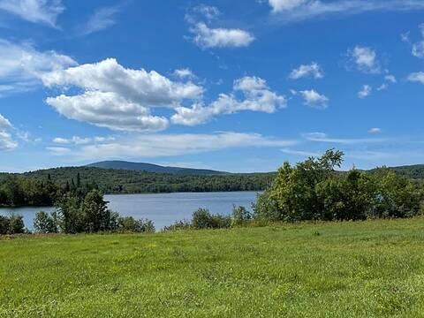 Ch. du Lac-des-Journalistes, Ferme-Neuve