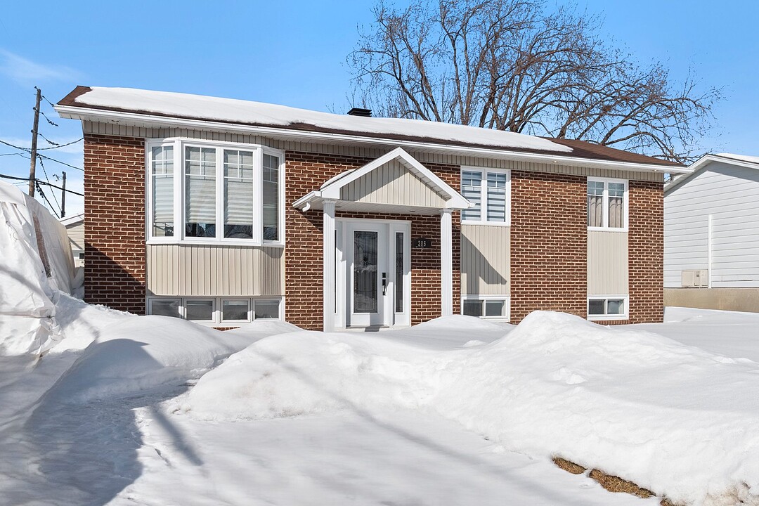 285 Rue Normand, Terrebonne, Québec