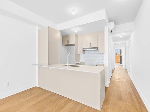 2262 Rue Florian, Apt. 402, Ville-Marie