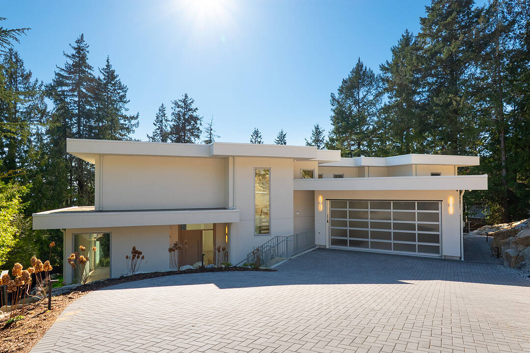 4437 Piccadilly North, West Vancouver, British Columbia