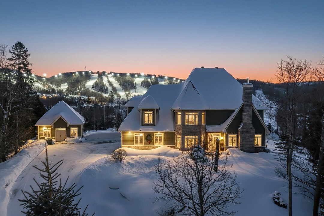 2105 Ch. de l'Ermitage, Sainte-Adèle, Québec