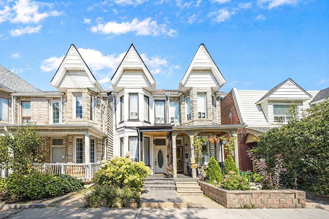 12 Atkins Avenue, Toronto, Ontario