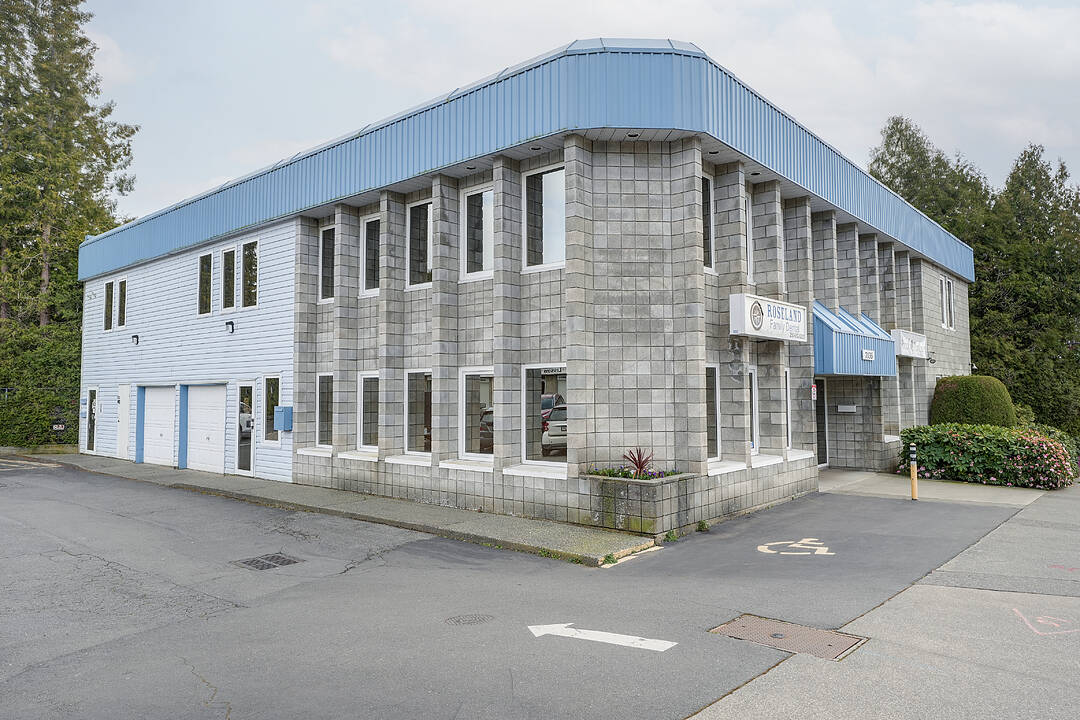 7135 West Saanich Road, Central Saanich, British Columbia