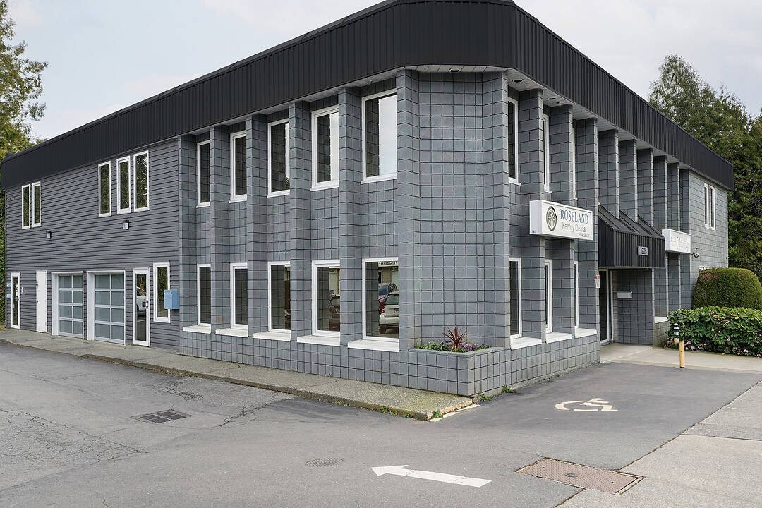 7135 West Saanich Road, Central Saanich, British Columbia