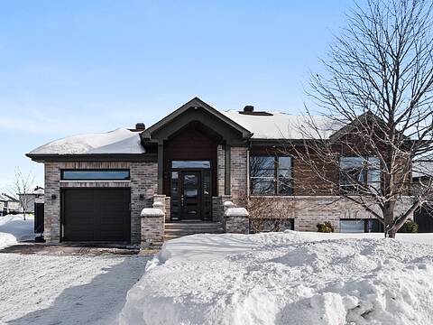 11055 Rue De Courcelles, Mirabel