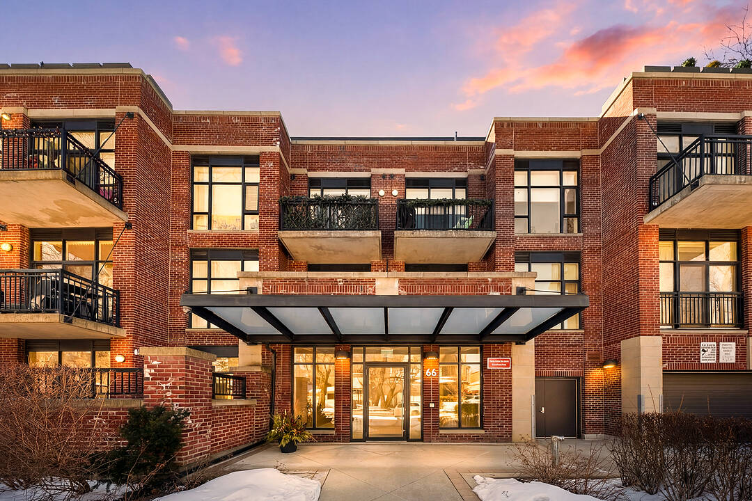 66 Kippendavie Ave #110, Toronto, Ontario