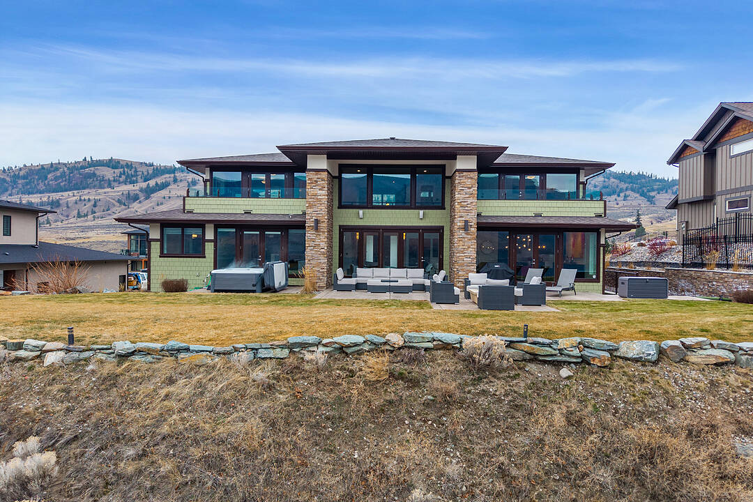 229 Holloway Drive, Kamloops, British Columbia