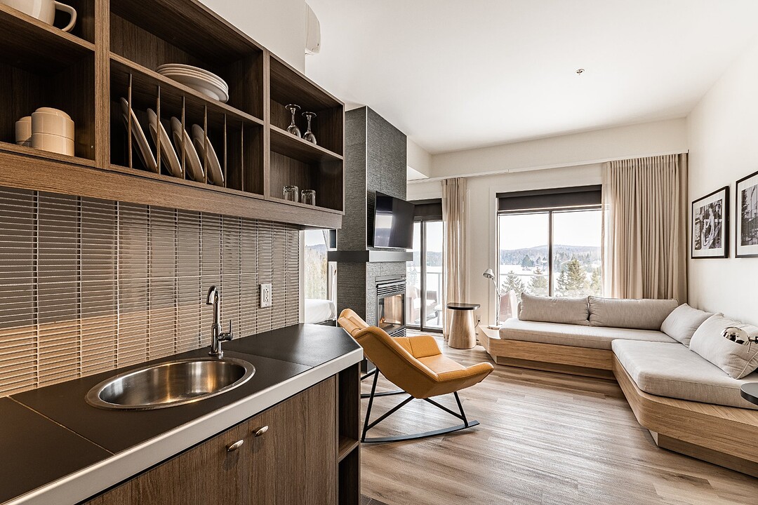 43 Ch. Fridolin-Simard, Apt. 506, Estérel, Québec