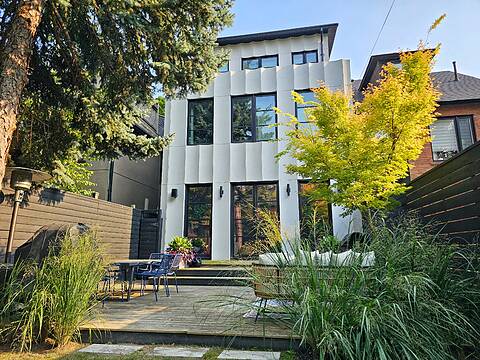 122 Macpherson Ave, Toronto